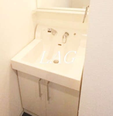 【洗面所】 | エルフラット板橋 | 洗面台です。