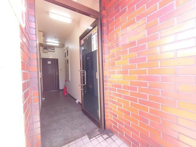 サクラビルのエントランス