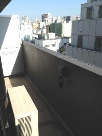 クオーレ浅草のバルコニー