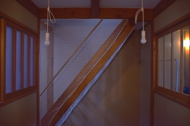 丹波口 「やっほー！」とオープンになれる京町家の内装|吹き抜けを挟んで２部屋がご対面