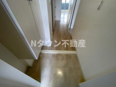 【玄関】 | ラパス大井橋 | 明るい玄関です