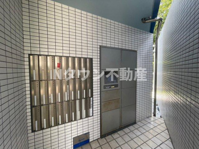 【その他共用部分】 | ラパス大井橋 | 宅配ボックスと集合ポストです