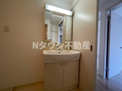 【独立洗面台】 | ラパス大井橋 | 独立洗面台あり、毎朝おしゃれに忙しい女性の方におすすめです