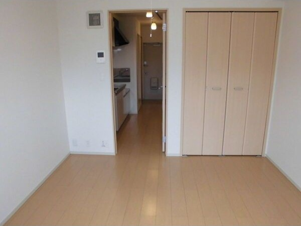 サンエスケーイワタⅠの居間・リビング