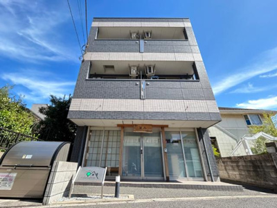 【外観】 | Y.Camphrier（ワイカンフリエ） | 外観写真（昼）