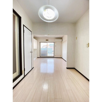 【内装】 | シャトルカメリア