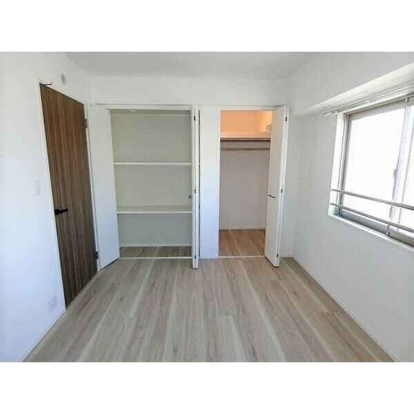 ウェスタ久留米けやき通り1の収納|こまごまとしたものを収納できそうですね