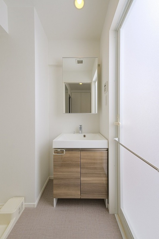 新品家具付きマンション呉服町23(KaGood福岡)の居間・リビング