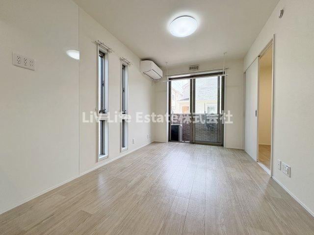 エミリア武蔵小金井の居間・リビング