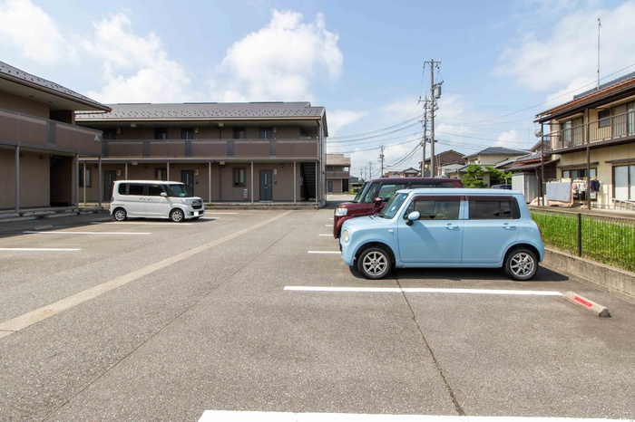 ノーブル千舟　Ａの駐車場