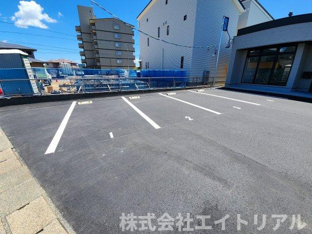 ビレッジ篠目童子の駐車場