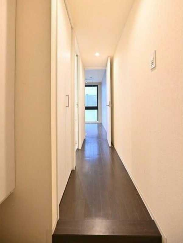 MDM池尻大橋Ⅱ　RENECAT導入　礼金０　ネット無料　築浅の玄関