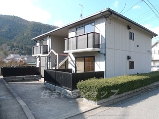 広島市安佐北区小河原町のアパートの外観