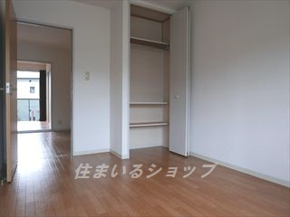 広島市安佐北区小河原町のアパートの寝室