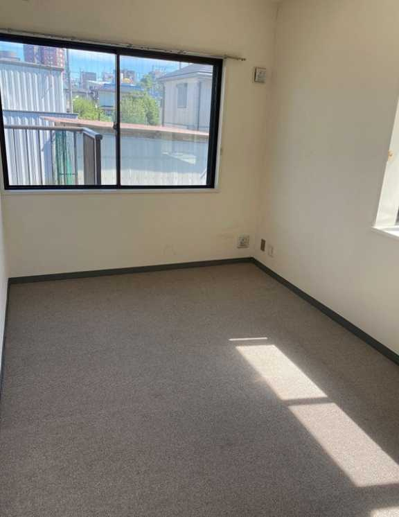 藤和三宿コープ　和室　南西角部屋　ファミリー向けの居間・リビング