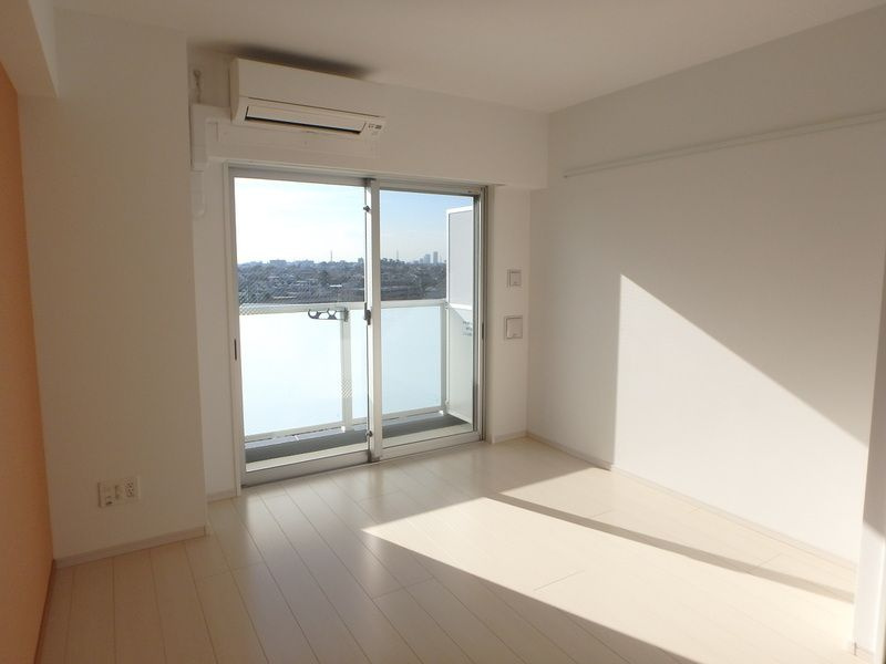 ブリーズの居間・リビング