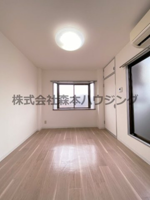 【洋室】 | 　シャルマン大宮 | きれいな洋室です