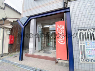 【エントランス】 | 　シャルマン大宮 | 落ち着いたエントランスです