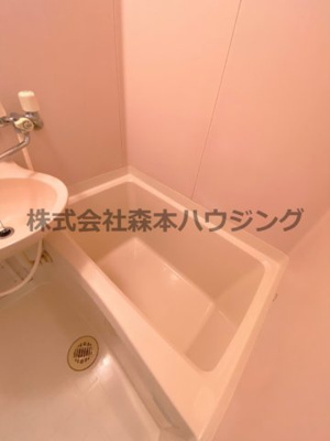 【浴室】 | 　シャルマン大宮 | 日々の暮らしに欠かせないお風呂です
