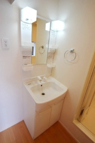 ソレイユ港南の洗面所