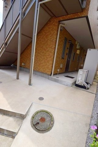 ソレイユ港南のエントランス