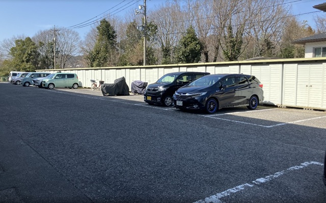 焼山第3マンションの駐車場