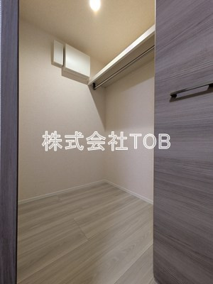 【収納】 | D'Bless 狛江 | 6.6帖ウォークインクローゼット