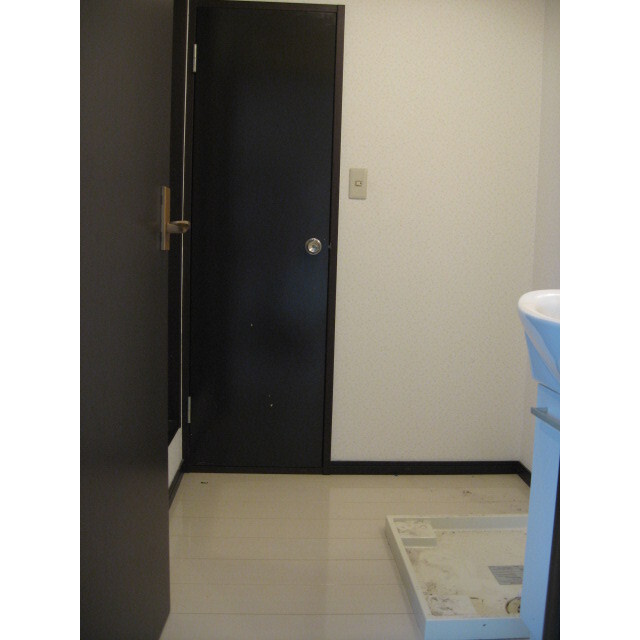 ファーストMの玄関