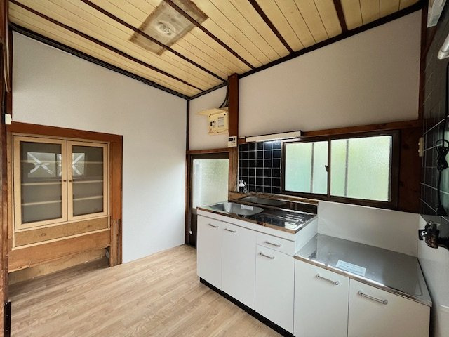 河内長野市本町戸建のキッチン