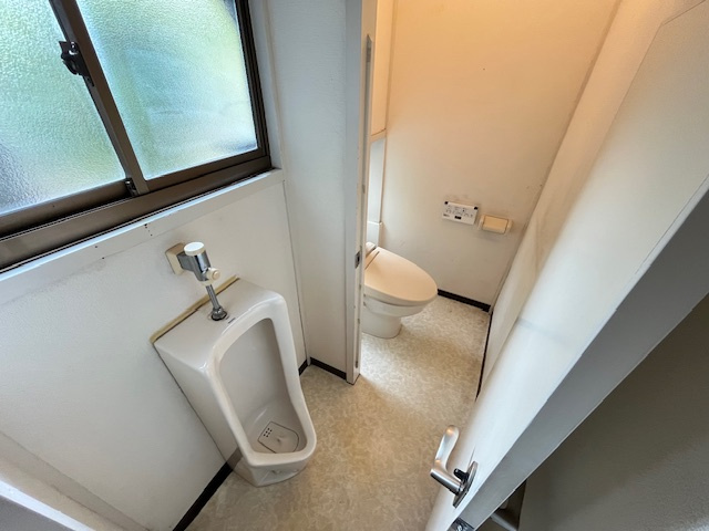 河内長野市本町戸建のトイレ