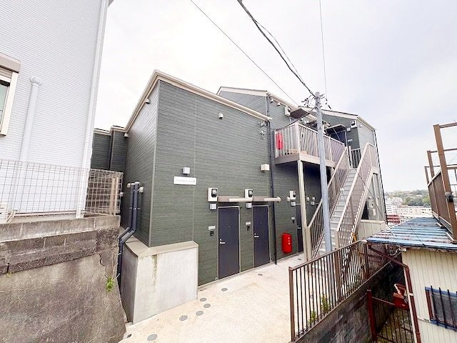 アームズメゾン上大岡の外観