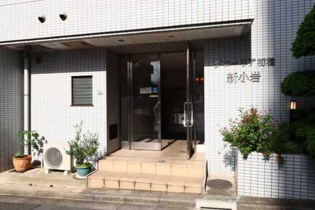 グローリア初穂新小岩のエントランス|毎日通るエントランスはこのようになっています