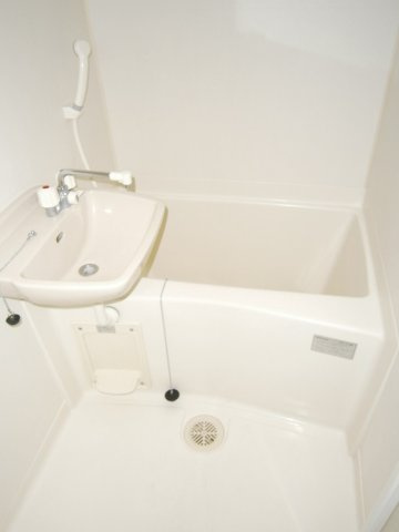 レオパレスシルバーストーンの浴室|日々の疲れを癒すお風呂付です