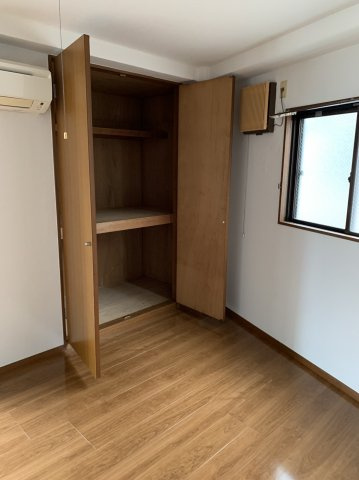 川村第三コーポの居間・リビング|使いやすい居間です