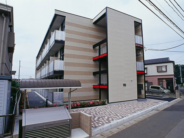レオパレスファミリアの外観|外観です