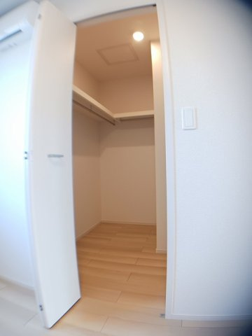 マーヴェラス末広　Ⅲの収納|ちょっとした収納スペースも充実しています