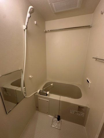 アルサーヴ千葉の浴室|参考写真別号室