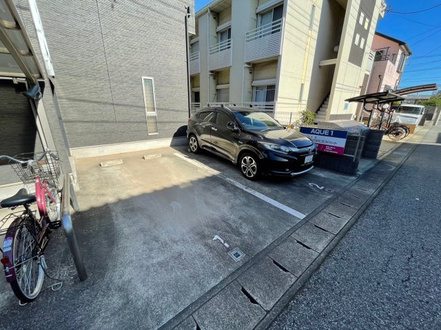 AQUE1の駐車場|駐車場完備です