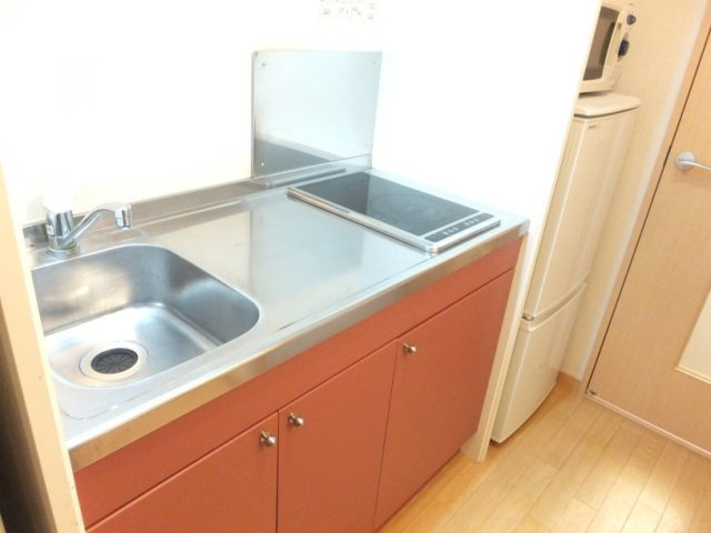 レオパレスグランデーム幕張のキッチン|きれいなキッチンです