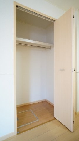 スカイハイツ３号館の収納|ちょっとした収納スペースも充実しています