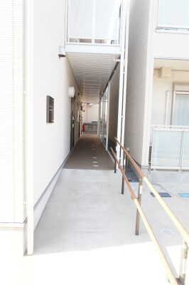 リブリ・マロングラッセのエントランス|毎日通るエントランスはこのようになっています