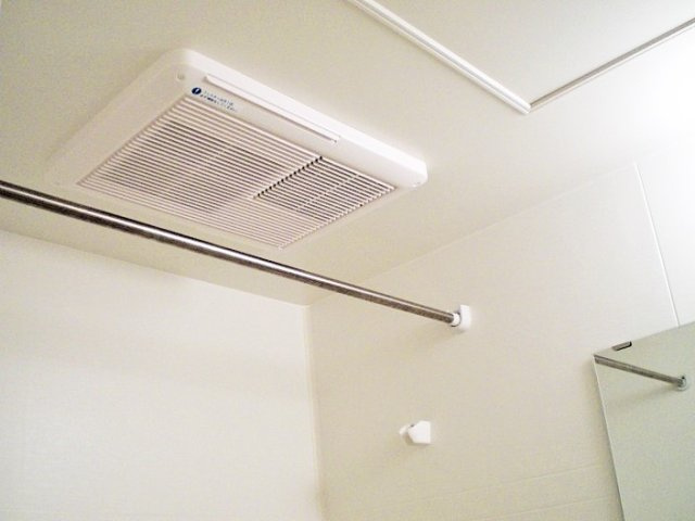 レオパレス幕張本郷のその他|浴室乾燥機
