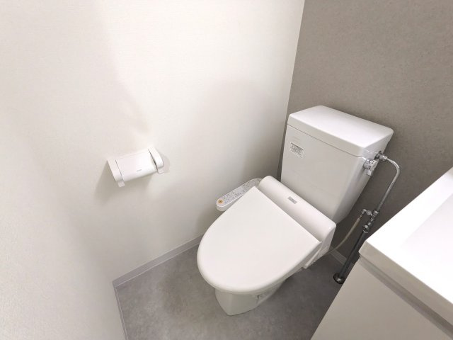 ジュモー京成船橋のトイレ|コンパクトで使いやすいトイレです