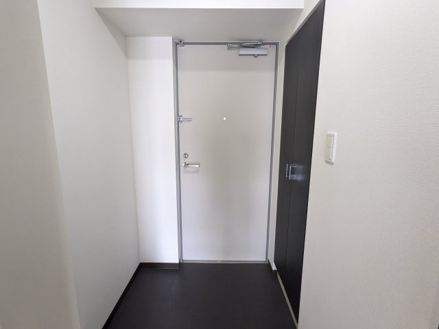 ジュモー京成船橋の玄関|収納もある玄関です