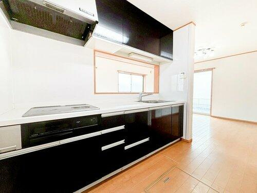宇都宮市鶴田町　4ＳＬＤＫ　中古住宅のキッチン