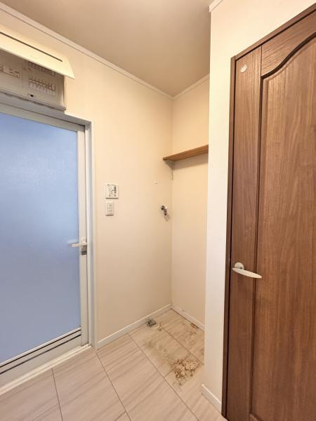 宇都宮市上田町　2ＬＤＫ　中古住宅の玄関