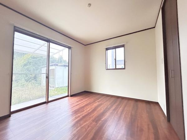 宇都宮市上田町　2ＬＤＫ　中古住宅の洋室