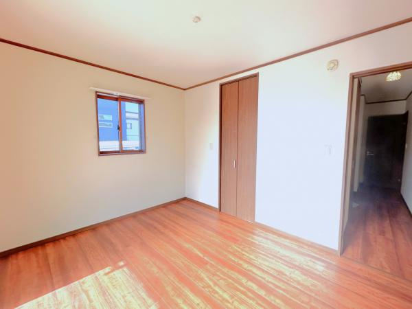 宇都宮市上田町　2ＬＤＫ　中古住宅の洋室