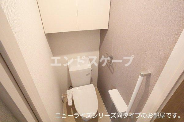 シャモニー　ＥＡＳＴのトイレ|高崎、前橋のお部屋探しはエンドスケープまで！お客様の理想お聞かせ下さい♪