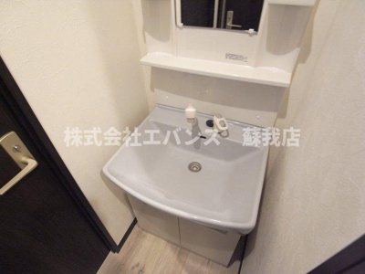 【独立洗面台】 | エスポワール | 独立洗面台あり、毎朝おしゃれに忙しい女性の方におすすめです